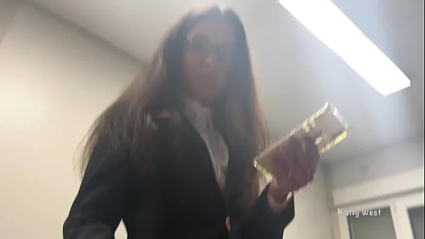 Fucked the boss's wife in the ass and cum on her glasses