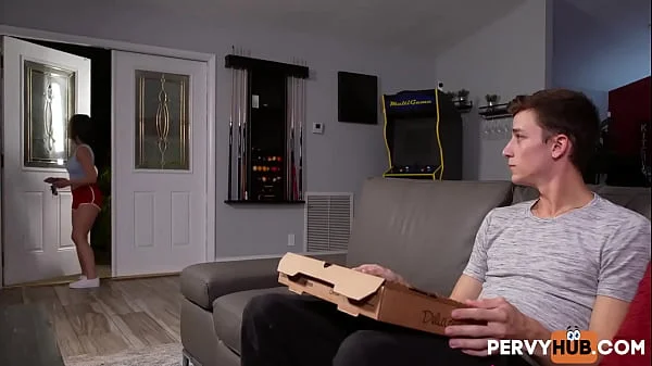 Prankin' My Stepsis With My Personal Sausage Pizza Violet Gems, Parker Ambrose