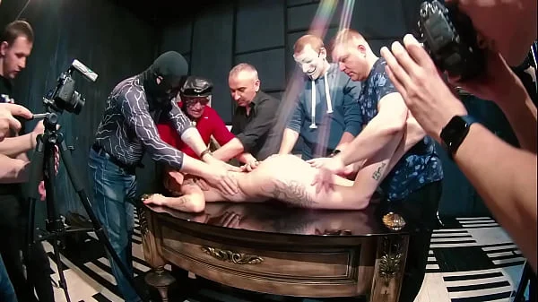 USERS. Ten photographers and nude model Pretty Mary (2023) backstage