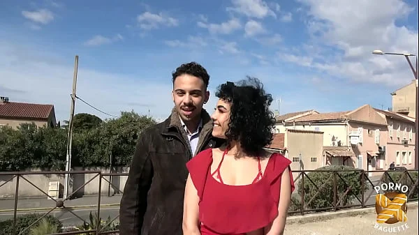 Azylis adore se faire baiser dans tous les sens par son copain