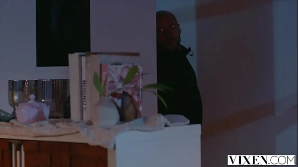 VIXEN Superstar Violet & bodyguard give in to temptation