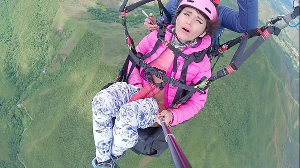Wet Pussy SQUIRTING IN THE SKY 2200m High In The Clouds while PARAGLIDING