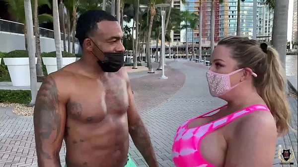 Rome Major Drills Hot Ass Hollywood's Pussy After Working Out!