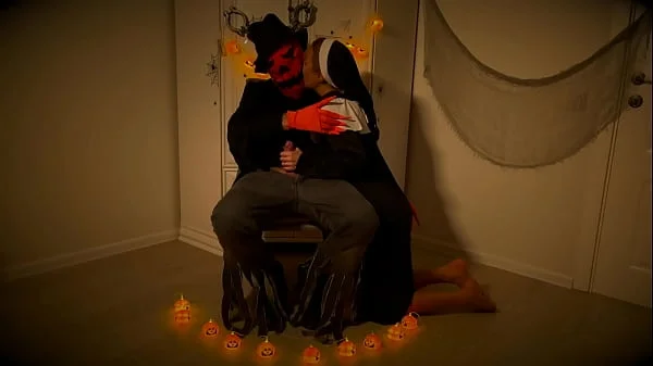Pleasuring the Pumpkin King by blowjob