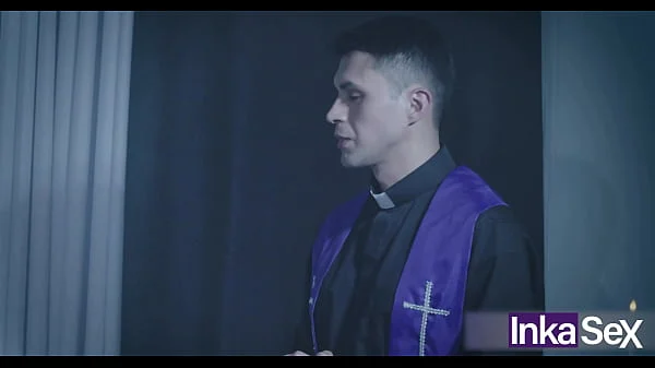 El exorcismo de la jovencita Marina Gold - Halloween Inkasex