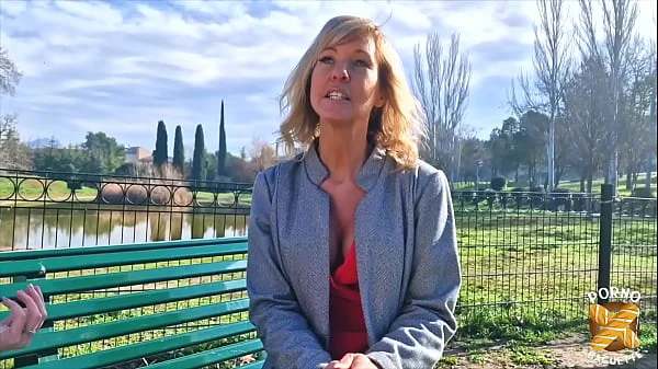 Emmy, masseuse de 46 ans, s’essaye au casting X !