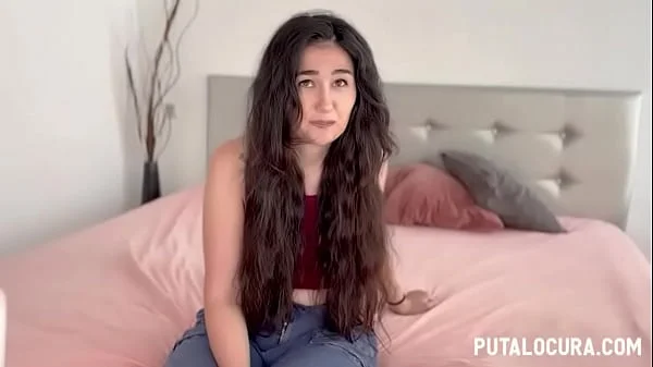 PutaLocura - Pillada a la sensual Laura Hardkinks