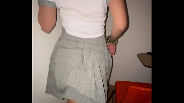 Colegiala Mexicana DANDO SENTONES en el SALON!! Estudiantes NO se AGUANTARON LAS GANAS! Chupando VERGA y SENTONES en la ESCUELA! Colegiala Mexicana en HD!