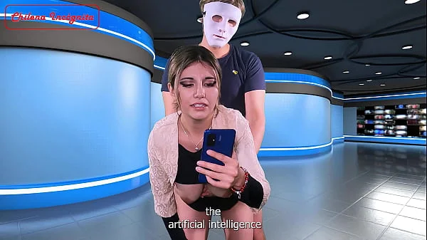 Bromista tira SEMEN en la cara a Reportera en VIVO - Cumshot facial - Public - TRAILER