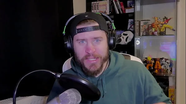 I told my maid to clean my Penthouse (Fap CEO) [Uncensored]