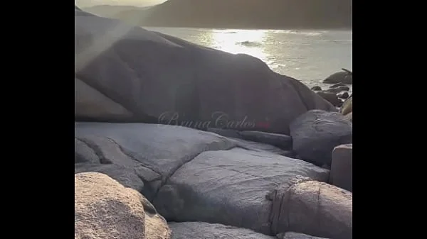 ERA PRA SER SÓ UM BOQUETE MAS NÃO RESISTI E DEI GOSTOSO NA PRAIA DE NUDISMO