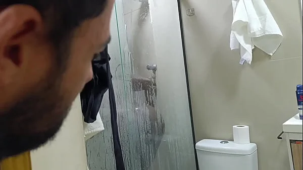 ACEITA UMA AULA GRATIS ?? PERSONAL GOSTOSA MOSTRA PRO SEU VIZINHO COMO FAZ UM AGACHAMENTO