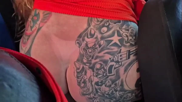 Duas amigas no UBER DA PUTARIA! Forma de pagamento: GOZAR Dentro!!