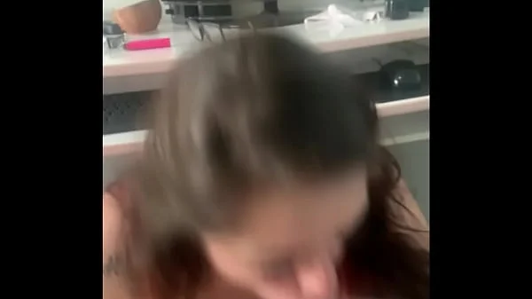 MINHA BOCA É UM DEPOSITO DE PORRA Adoro tomar até a ultima gota