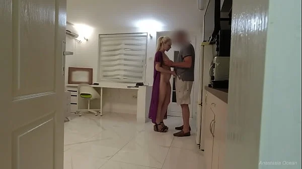 Cute delivery guy came back with flowers and I gave him a blowjob.