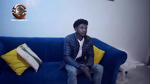 Delivery guy pound a horny client with massive ass