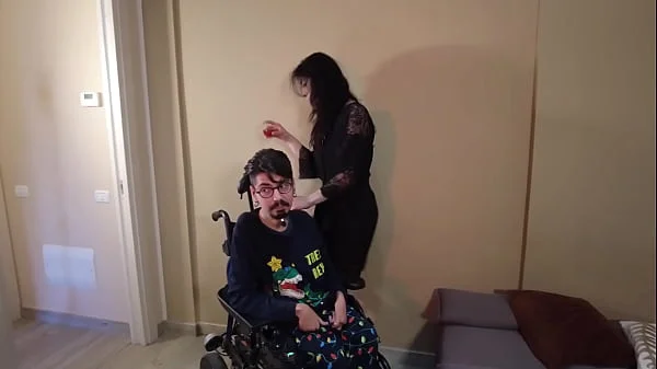 IL DISABILE INSICURO E L'ASSISTENTE PROCELLONA reload (video completo)