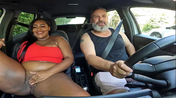 Carona em Salvador BA com uma cavalona, peituda e rabuda - May Silva