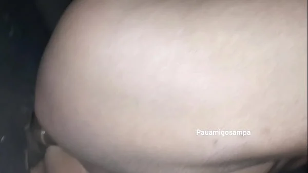 Esposa loira dando o cu e tudo mais no buraco com o marido filmando