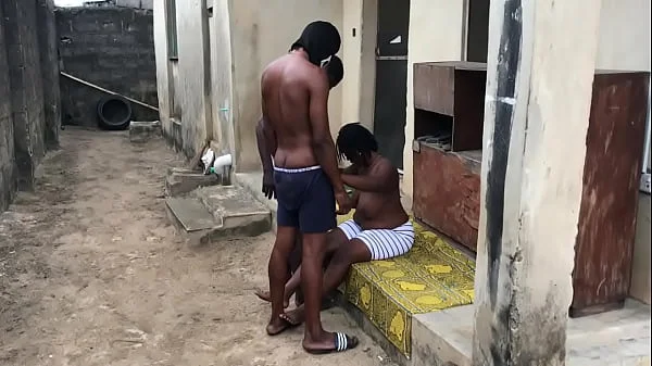TWO FRIENDS FUCK A BAD BITCH OUTDOOR WHILE NEIGHBORS HAD GONE TO WORK.