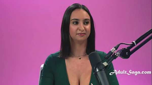 Most Gorgeous Natural Tits On A Petite Frame - Hailey Rose