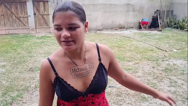 sexo com o rapaz que contratei um rapaza pra a trabalhar no quintal (TRAILLER)  (COMPLETO RED)