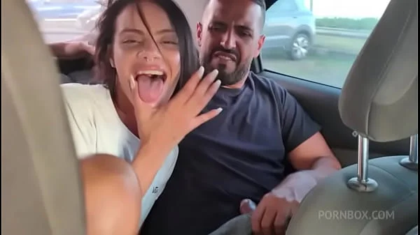 Débora Andrade sendo fodida na praia no Uber em casa