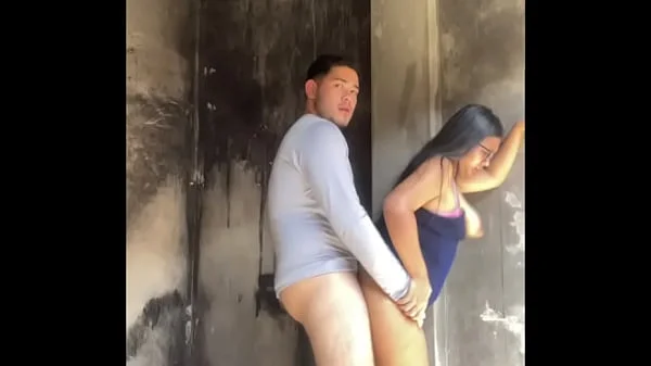 FOLLANDO CON DESCONOCIDO EN PUBLICO A CAMBIO DE DINERO