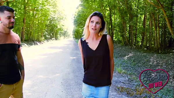 Lucille, blonde coquine avec un joli petit cul