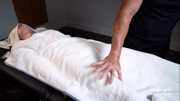 Squirt like fountain / Pervert masseur being inappropriate with clients