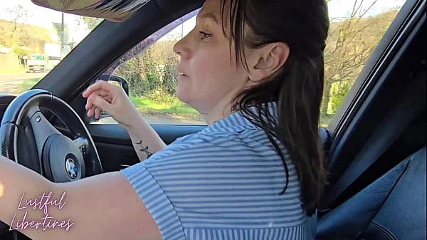 Hairy mature MILF repaid my kindness by swallowing my cum