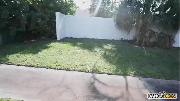 BANGBROS - Scarlett Page Boards The Bang Bus And Offers Her Tight Asshole For A Good Pounding