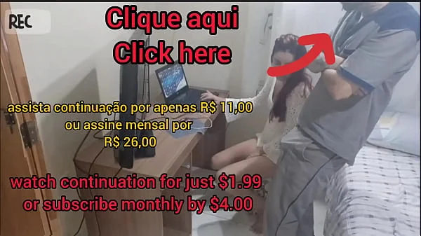 Safada dona de casa recebe manutencista depravado!