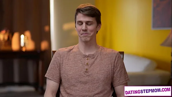 Dating her MILF stepmom first went very well for this young guy