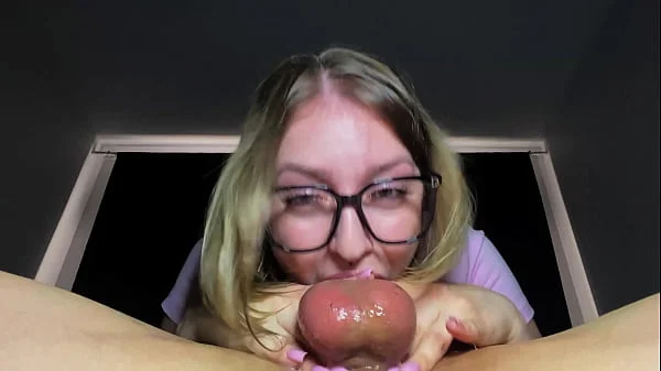 HUGE CUM LOAD DOWN HER THROAT