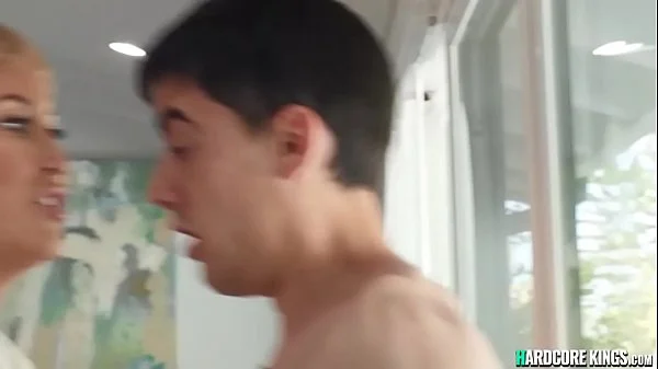 Windows washer fucks huge tits MILF