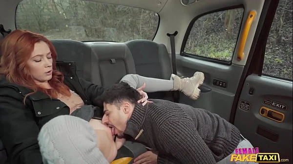 Guy with big mouth makes me ORGASM in my taxi - Female Fake Taxi