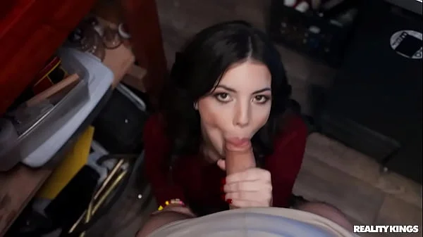 Bar Slut / Reality Kings