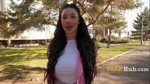 Girl With Boyfriend Budges At 1   Month Salary