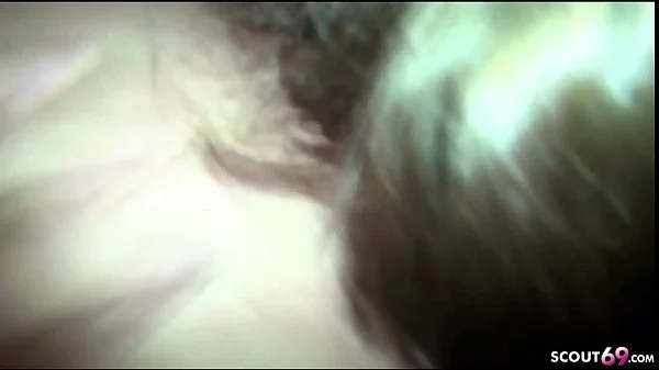 german teen 18 jahre junge schuelerin bei ersten anal sex gefilmt