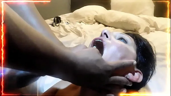 FUI  DE MI  AMIGA LAURA (DIOSA),Y CREO QUE YO TENDRIA QUE HABER SIDO  LOCUTORA ,POR LO QUE  ME GUSTA  LO NEGRO  DEL MICROFONO..., SI ESTE  NEGRO  FUERA EL MICROFONO YO TRABAJO  24 X 24 A FULL ,COMO  ME GUSTA LA PIJA  DEL NEGRO !!, DIGO ... EL MICROFONO ..