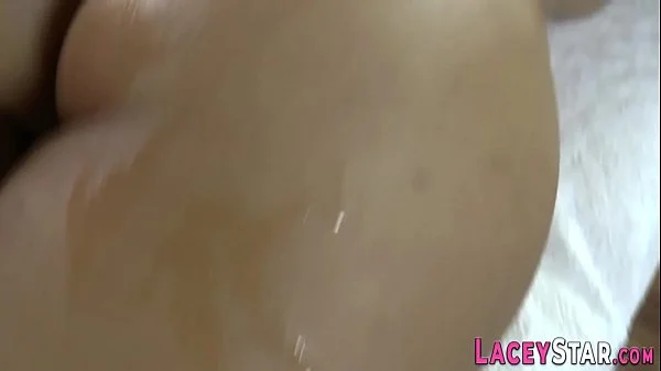 Mature masseuse eats out