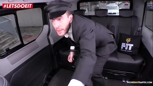 VIP SEX VAULT - Skinny Russian Babe Gets Drilled In Czech Taxi (Liz Heaven)