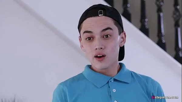 Kiss 's feet you bad ! - Misty Stone