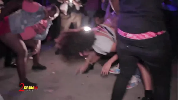 Dancehall Daggering 1