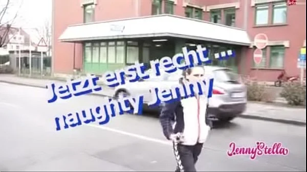 Fuck wie stabil sie am truck steht