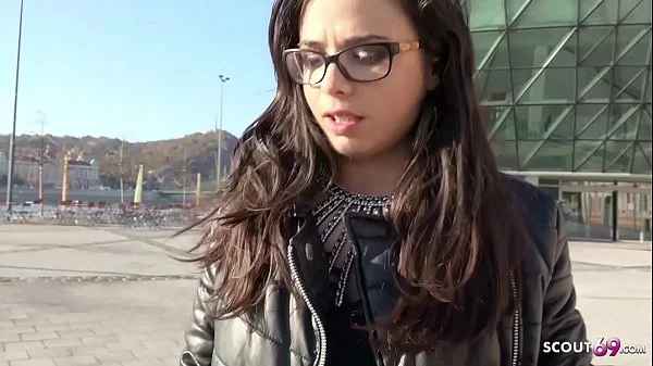 GERMAN SCOUT - Teeny mit Zahnspange bei Casting Anal gefickt