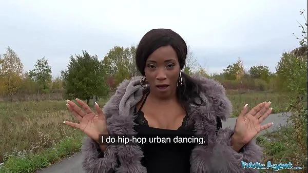 Public Agent British Ebony Queen Kiki Minaj Fucked Outside