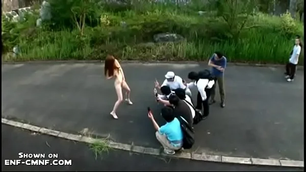 Linda Exhibicionista