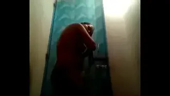 ভাবির গোসল